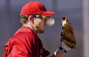 Moment-Before-a-World-Of-Pain-For-Baseball-Player-Getting-Hit-By-a-Fast-Ball-To-The-Nose